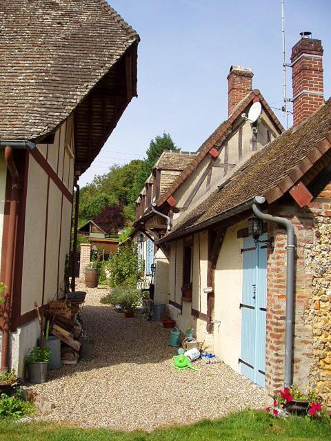 Chambres D'Hotes La Levriere Saint-Denis-le-Ferment Esterno foto